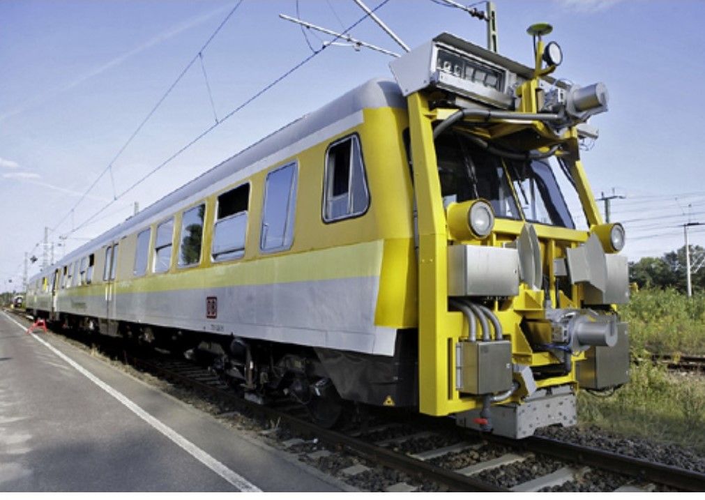 RLG and FOG based high accurate systems for railway surveying (LIMEZ-III, German Rail)